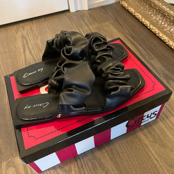 Circus black sandals - Picture 2 of 4